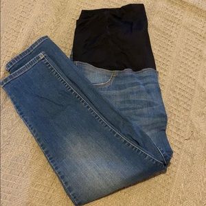 Maternity skinny crop jeans